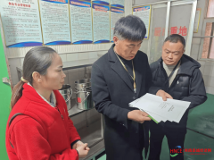 阅食物平安办理轨制、从业人员健康证明等相关